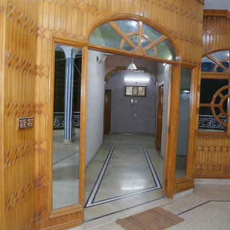 Karachi Motel Luaran gambar
