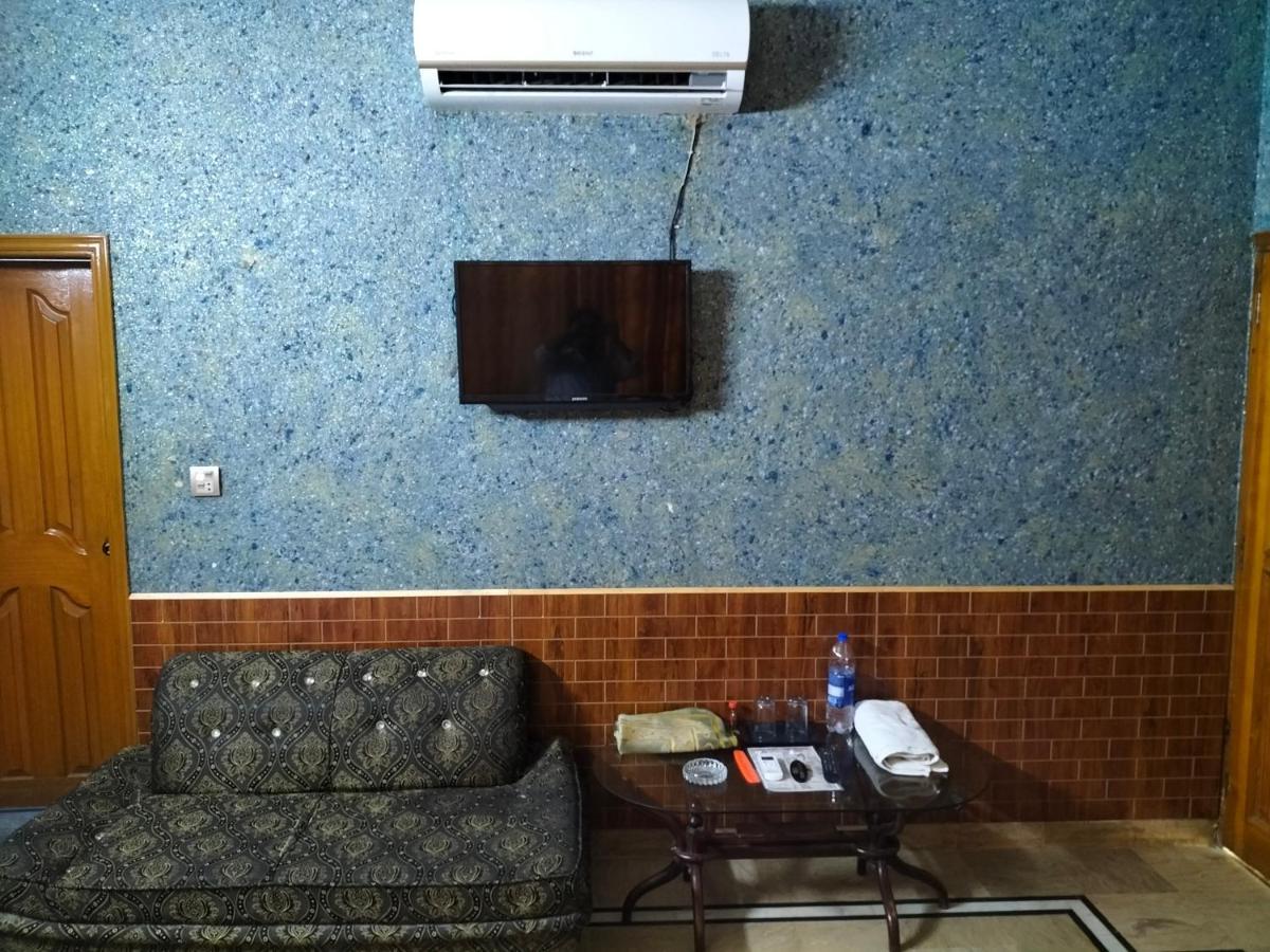 Karachi Motel Luaran gambar
