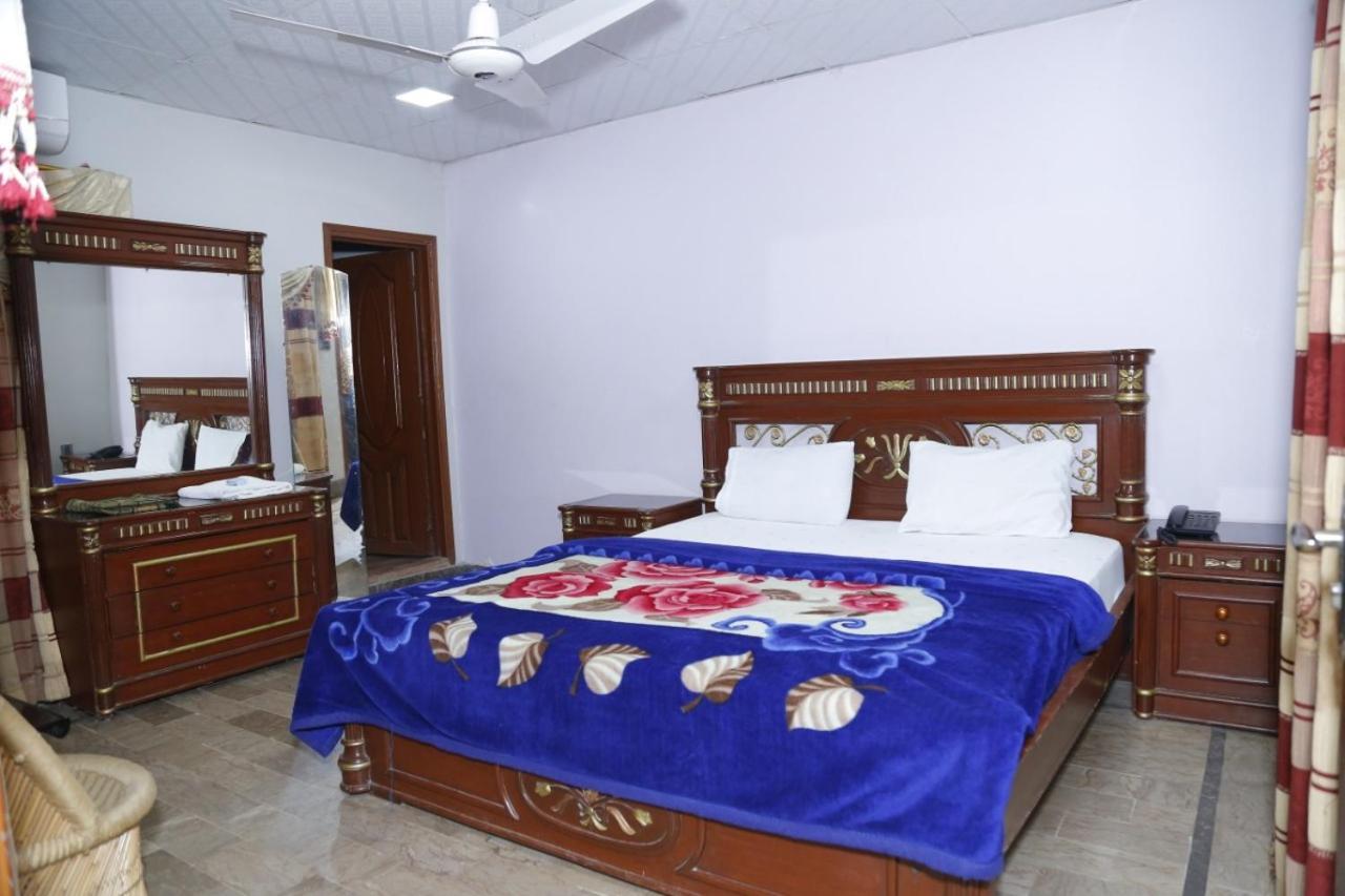 Karachi Motel Luaran gambar