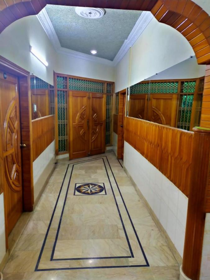 Karachi Motel Luaran gambar