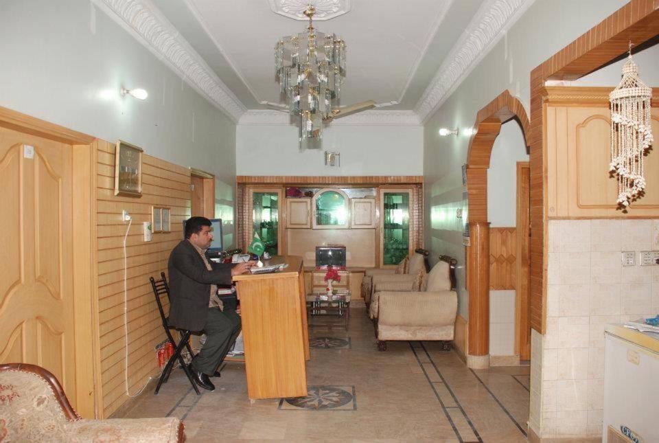 Karachi Motel Luaran gambar