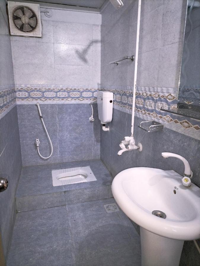 Karachi Motel Luaran gambar