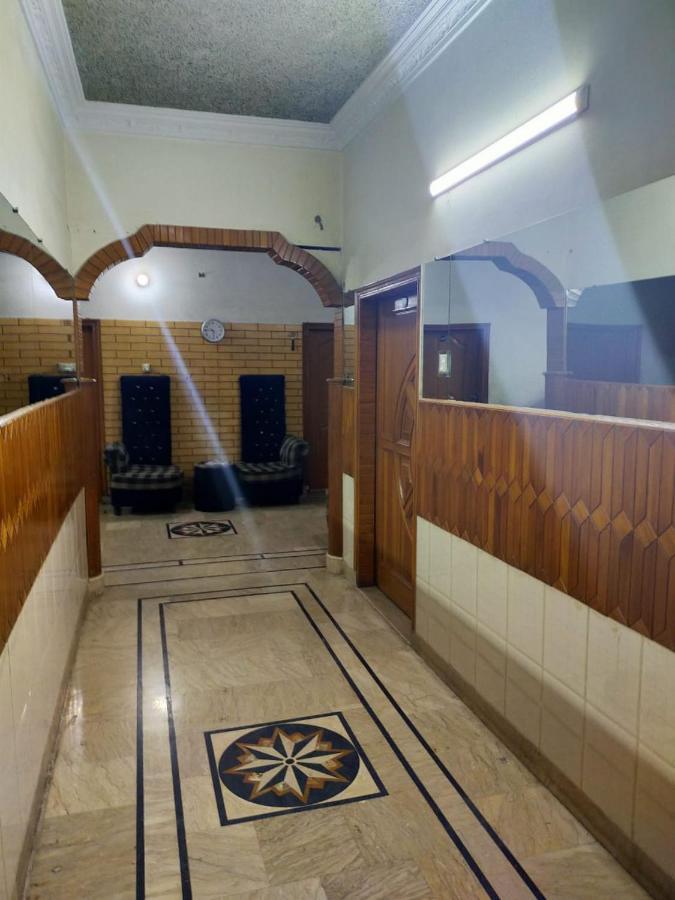 Karachi Motel Luaran gambar